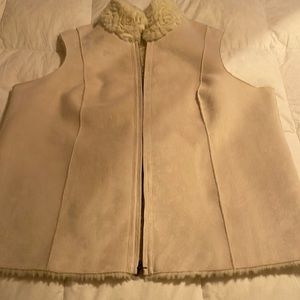 Suede and faux fur ivory vest